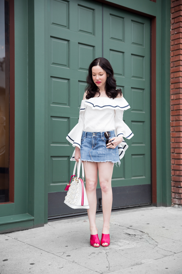 Fashion Blogger Lisa Valerie Morgan wears Pink, White and Blue