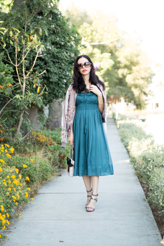 How to Transition a Spring Dress to Fall - Pretty Little Shoppers Blog